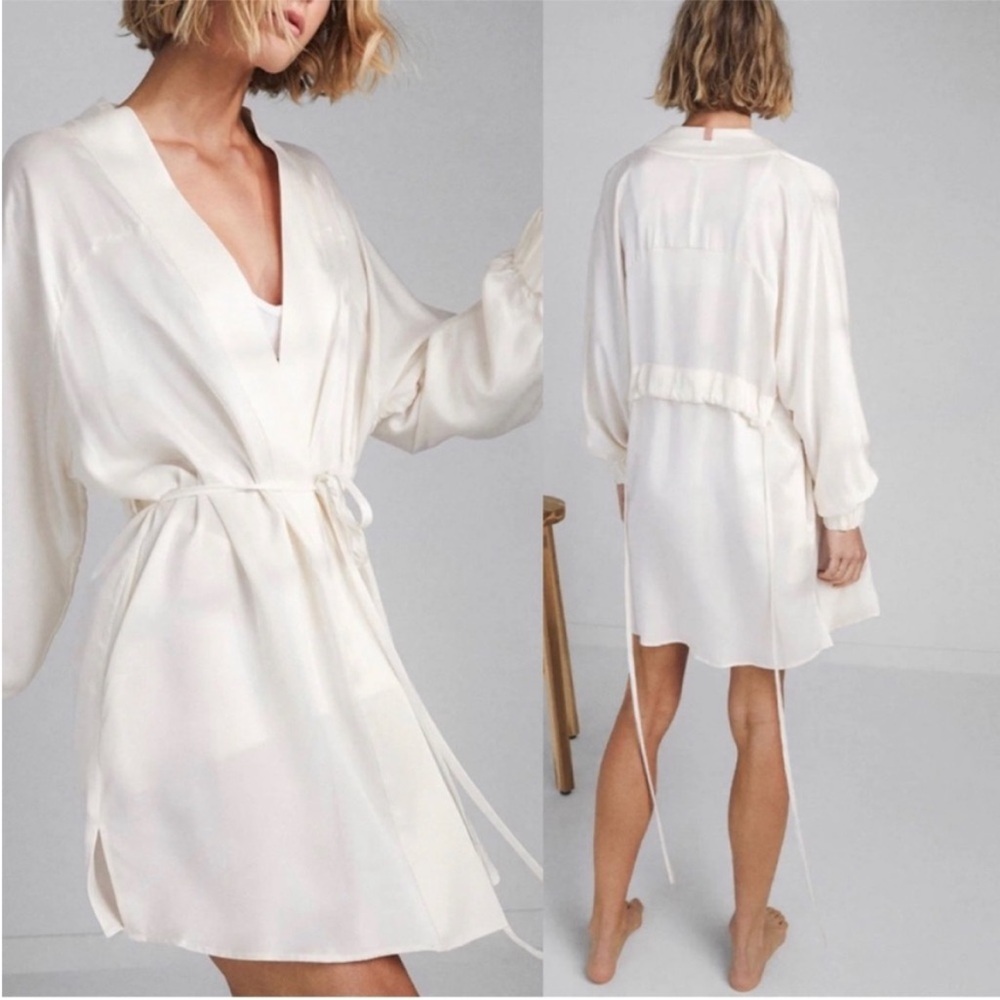 Lunya washable silk robe